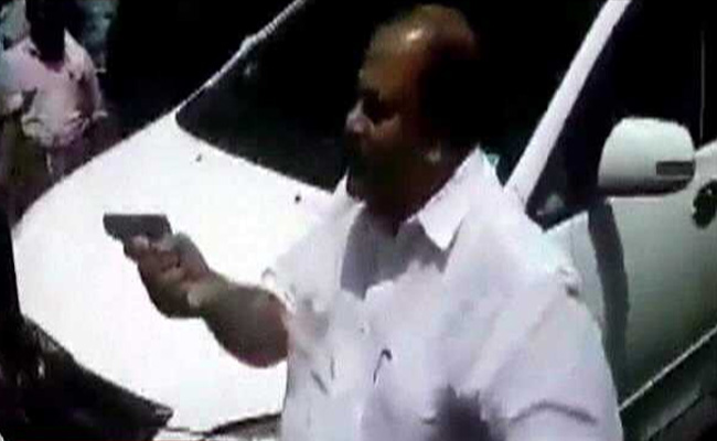 Kerala Lawmaker PC George Points Gun At Agitated Mob, Says 'Did Nothing Wrong'