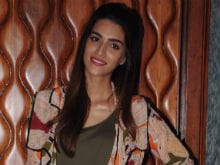 How Does Kriti Sanon Deal With Dating Rumours? Like A Boss