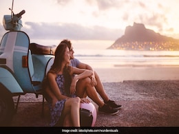 Relationship Tips: साथी को कैसे बताएं कि उनमें हैं कुछ बुरी आदतें... Relationship Tips: साथी को कैसे बताएं कि उनमें हैं कुछ बुरी आदतें...