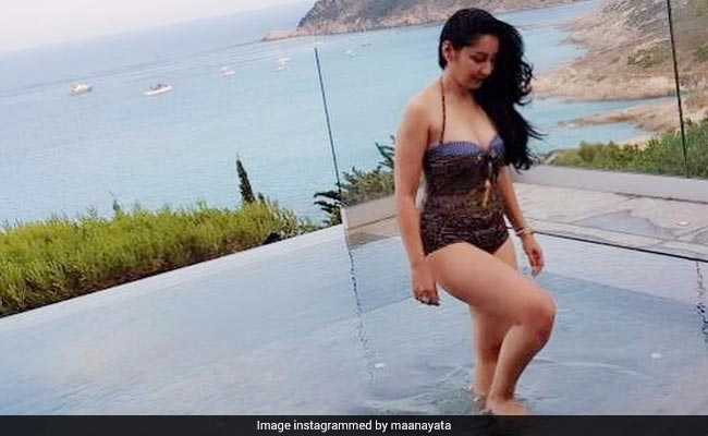 स्विमसूट में नजर आईं संजय दत्त की पत्नी, फैमिली के साथ यूरोप की सैर पर निकलीं स्विमसूट में नजर आईं संजय दत्त की पत्नी, फैमिली के साथ यूरोप की सैर पर निकलीं