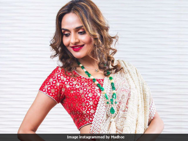 <i>Roja</i> Star Madhoo To Make TV Debut On <i>Aarambh</i>, Based On <i>Baahubali</i>'s Devasena