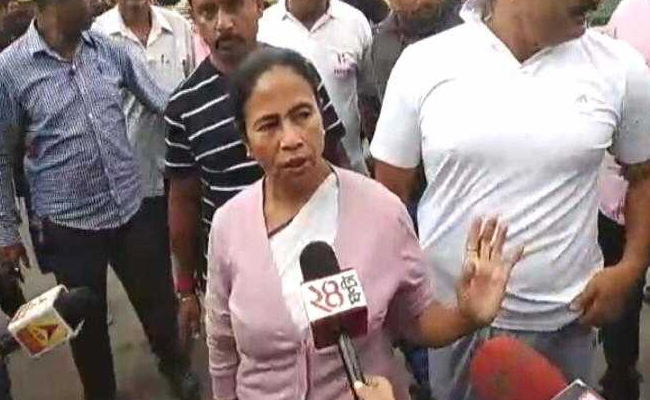Uneasy Calm In Darjeeling, Mamata Banerjee-Bimal Gurung Hostilities Turn Ugly