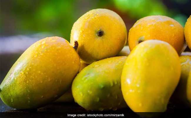 Why You Shouldn&rsquo;t Throw Away the Peels of Mango, Banana and Other Fruits