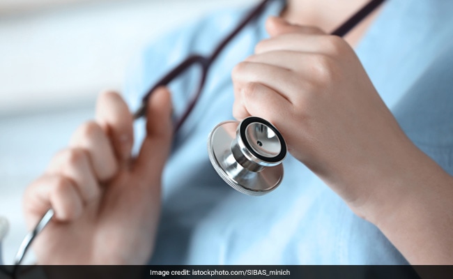 Over 30,000 Doctors in Gujarat Protest Centre's Ayurveda Surgery Move