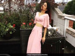 टीवी की 'नागिन' कर रही हैं शिकागो की सैर, तस्वीरों में दिखा मौनी रॉय का स्टनिंग अंदाज टीवी की 'नागिन' कर रही हैं शिकागो की सैर, तस्वीरों में दिखा मौनी रॉय का स्टनिंग अंदाज