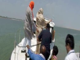 सरयू को प्रदूषित करने को लेकर भाजपा नेताओं के खिलाफ याचिका, सरकार के लिए बन सकती है शर्मिंदगी की वजह सरयू को प्रदूषित करने को लेकर भाजपा नेताओं के खिलाफ याचिका, सरकार के लिए बन सकती है शर्मिंदगी की वजह