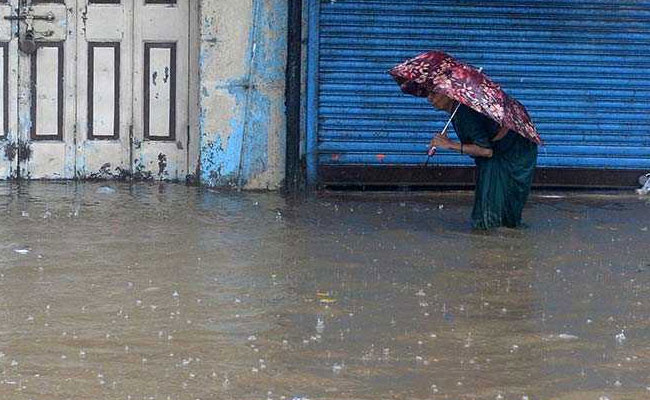 Heavy Rains Lash Coastal Maharashtra