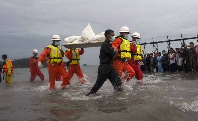 Bodies Of Mainly Women, Children, Found In Myanmar Plane Wreck