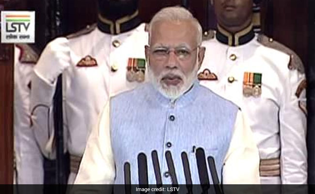 In PM Modi's Speech, A Message For Mamata And Congress Too