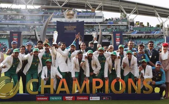 INDvsPAK Final : पाकिस्तान ने पहली बार जीती चैंपियंस ट्रॉफी, इंडिया को बुरी तरह हराया, इन्हें मिला गोल्डन बैट और बॉल...