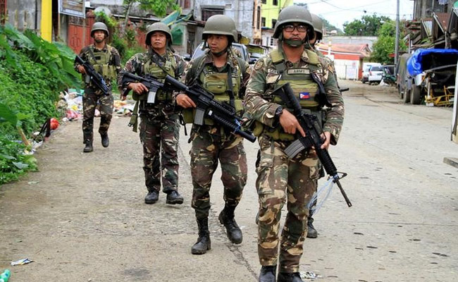 Philippines Says ISIS Fighters On Back Foot In Besieged City Of Marawi