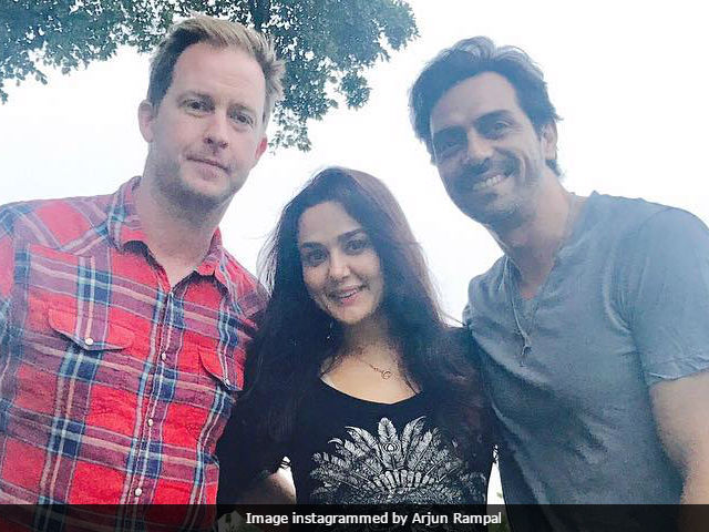 Preity Zinta, Arjun Rampal's Dil Hai Tumhaara Reunion. Plus Gene Goodenough