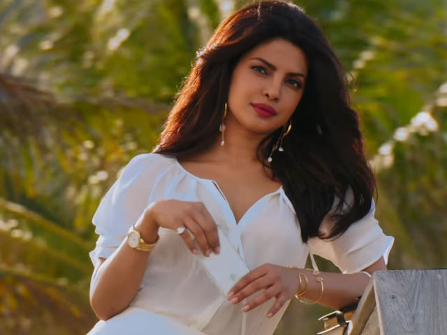 <i>Baywatch</i> Box Office Collection Day 1: Priyanka Chopra's Film Is A 'Flop'