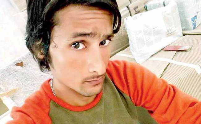 गिफ्ट के लालच में फंसा बलात्कार का आरोपी, 6 महीने से पुलिस को दे रहा था चकमा