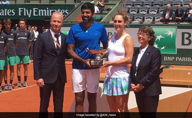 फ्रेंच ओपन में भारत के रोहन बोपन्‍ना और कनाडा की गैब्रिएला डाब्रोवस्‍की बने मिक्‍स्‍ड डबल्‍स चैंपियन