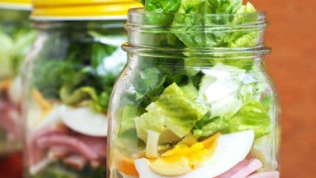Here's Why Your Salad May Not Be The Most Healthy Meal of Your Day