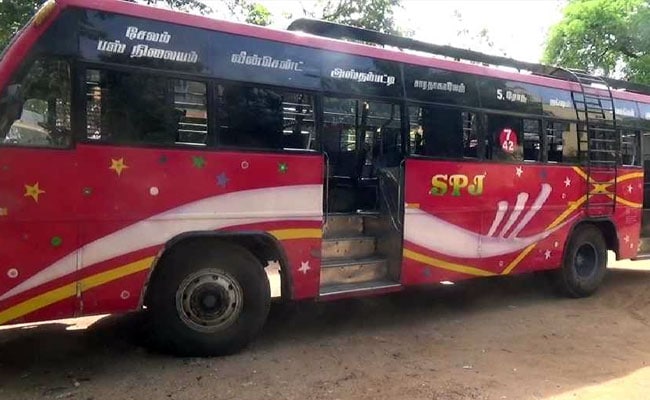 Tamil Village Rep Sex Videos - 14-Year-Old Girl Allegedly Gang-Raped In Bus In Tamil Nadu, 3 Arrested