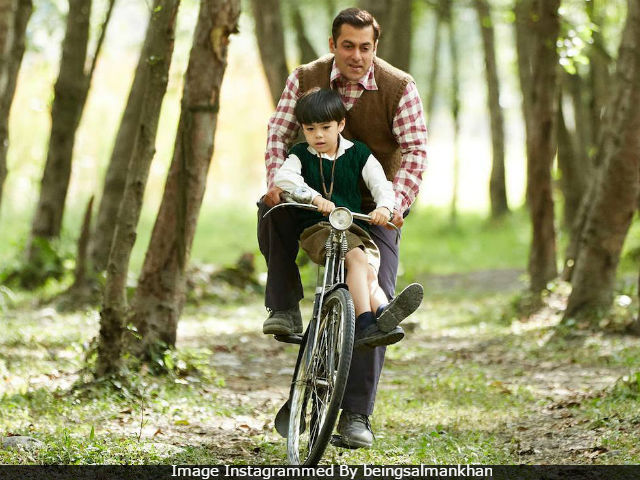 Salman Khan And His 'Tubelight' Friend Matin Rey Tangu In A Pic From The Film's Set