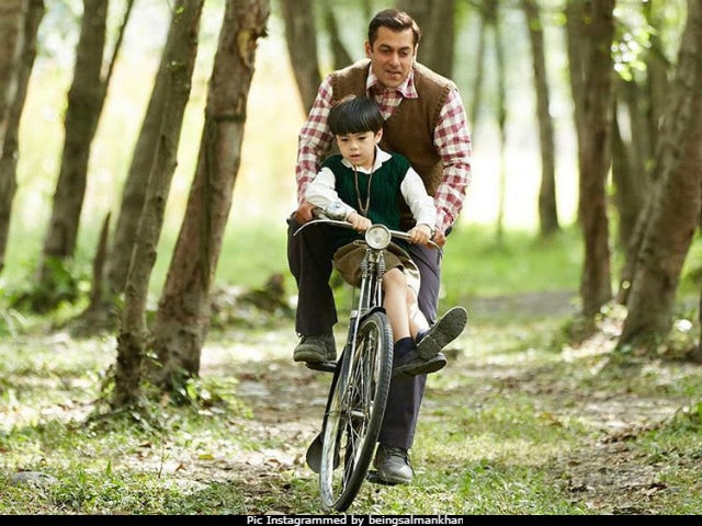 10 Tubelight Pics Of Salman Khan And His Adorable Pint-Sized Co-Star