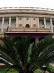 Parliament Session Updates : हंगामे के कारण दोनों सदनों की कार्यवाही सोमवार सुबह तक के लिए स्‍थगित