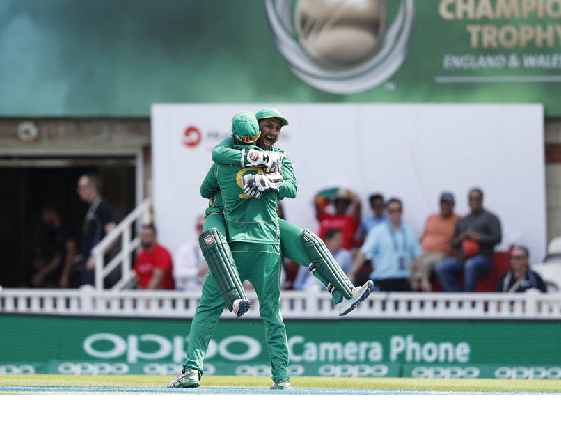 Sarfraz Ahmed Named Captain Of ICC Team of Champions Trophy; Virat Kohli, Shikhar Dhawan Included