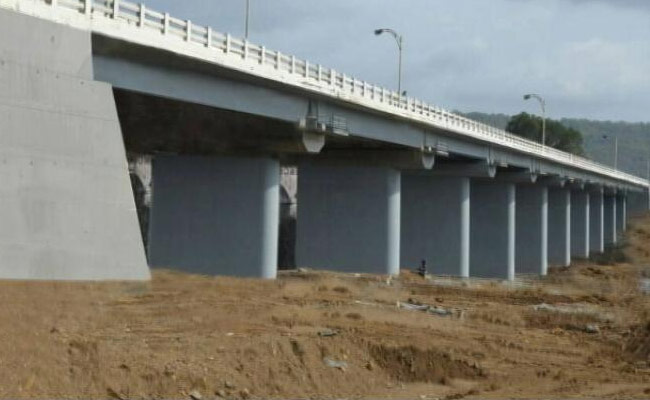 रिकॉर्ड 165 दिनों में तैयार हुआ सावित्री नदी पर बना यह पुल, जानें क्या है खासियत