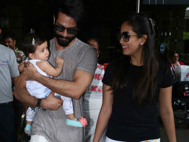 Shahid Kapoor Carries Misha Through The Airport. Mira Just Can't Stop Smiling