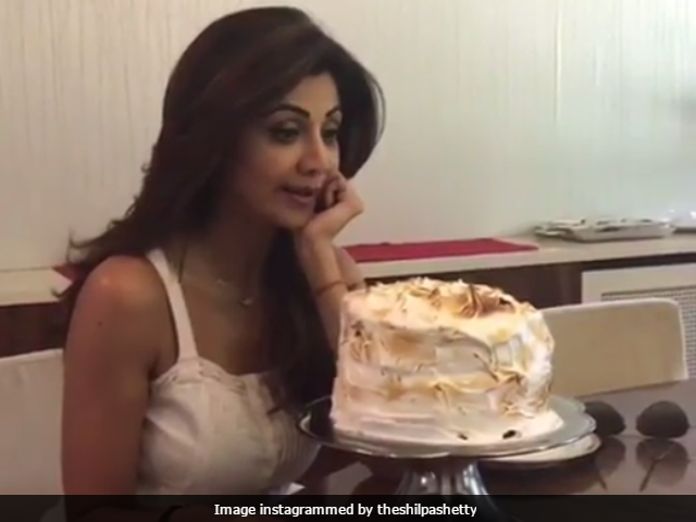 India Vs Pakistan: 'Congrats Pak,' Tweet Celebs. There's Always Cake As Consolation