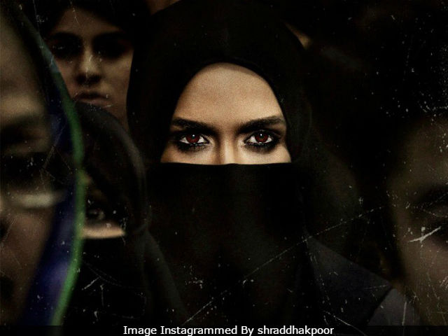 <i>Haseena</i> Poster: Shraddha Kapoor Stares You Down As The '<i>Queen Of Mumbai</i>'