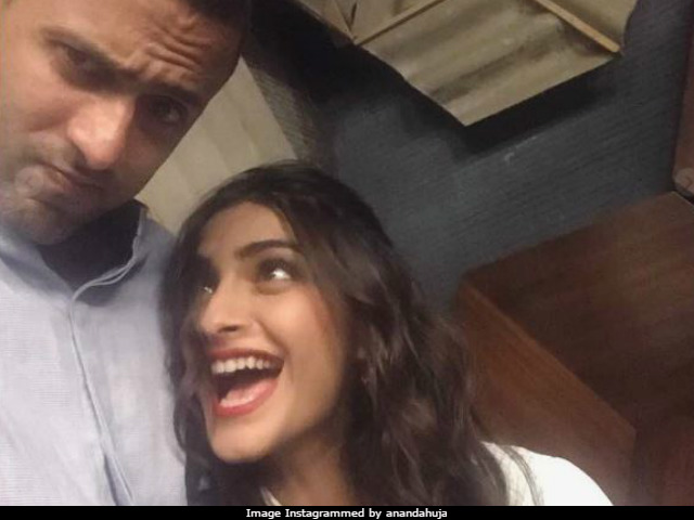 Glimpses Of Sonam Kapoor's Sunday With Her Rumoured Boyfriend