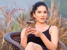 Sunny Leone Can't Caption This Pic Of Herself. Can You Help Her?