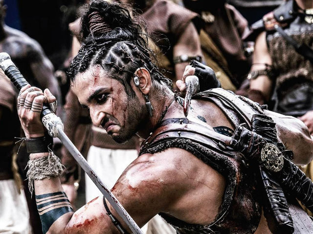 <i>Raabta</i> Box Office Collection Day 3: Sushant Singh Rajput's Film Collects Rs 15.93 Crore <i>Raabta</i> Box Office Collection Day 3: Sushant Singh Rajput's Film Collects Rs 15.93 Crore