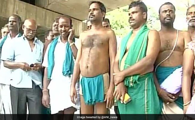 Tamil Nadu Farmers Call Off Protest After Chief Minister's Assurance
