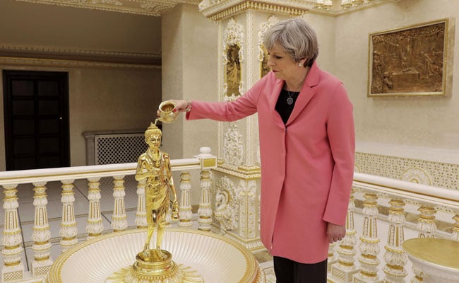 British PM Theresa May Visits Swaminarayan Temple In London Ahead Of Elections