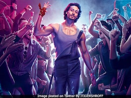 <i>Munna Michael</i> First Poster Trends. See Tiger Shroff's Michael Jackson Swag <i>Munna Michael</i> First Poster Trends. See Tiger Shroff's Michael Jackson Swag