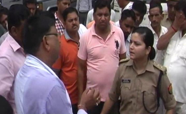 Woman Police Officer In UP Takes On Angry BJP Workers. Video Is Viral