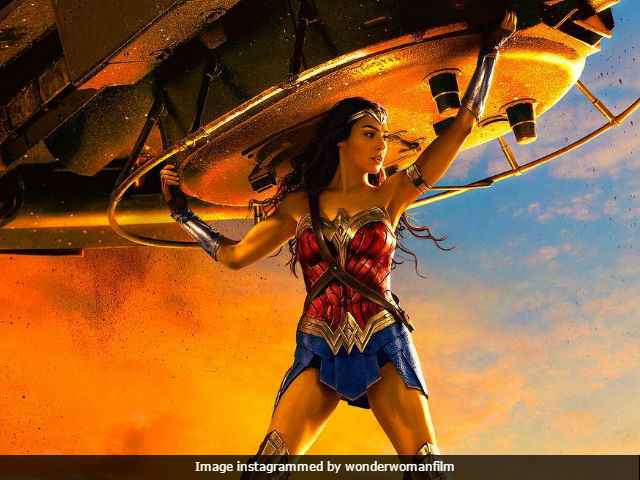 <i>Wonder Woman</i> India Box Office: Gal Gadot's Film Sinks Priyanka Chopra's <i>Baywatch</i>