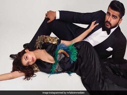 'मुबारकां' की रिलीज से पहले ही नजर आई अर्जुन कपूर और आथिया शेट्टी की हॉट केमिस्ट्री, देखें फोटो 'मुबारकां' की रिलीज से पहले ही नजर आई अर्जुन कपूर और आथिया शेट्टी की हॉट केमिस्ट्री, देखें फोटो