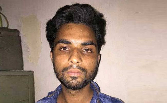 दिल्ली में लड़की की चाकू गोदकर हत्या करने वाला आदिल मुंबई से गिरफ्तार