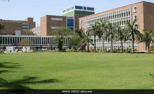 AIIMS: Doctors Urge Govt To Review 7th Pay Panel's Terms