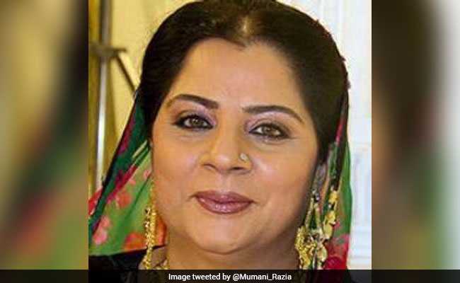 करीना कपूर की ऑनस्क्रीन मां को सजा, कोर्ट ने उन्हें अपनी मां के साथ जेल जाने को कहा