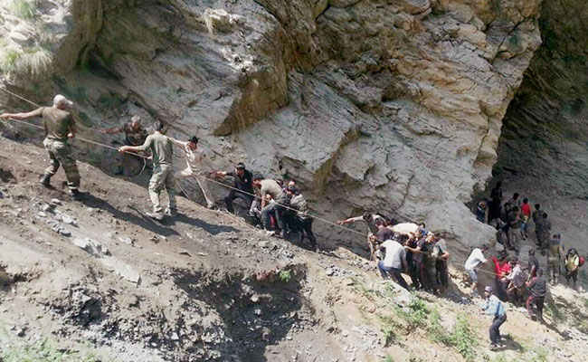 16 Amarnath Pilgrims Killed As Bus Falls Into Gorge In Jammu And Kashmir
