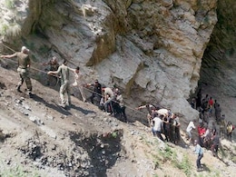 16 Amarnath Pilgrims Killed As Bus Falls Into Gorge In Jammu And Kashmir 16 Amarnath Pilgrims Killed As Bus Falls Into Gorge In Jammu And Kashmir