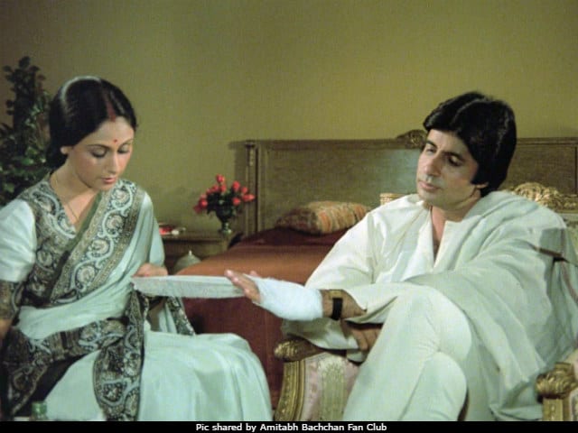 Amitabh Bachchan Had The Best Caption For Throwback Pic Of Wife Jaya