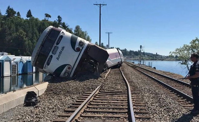 Amtrak Train Derails In Washington State, Injuring Several  Passengers