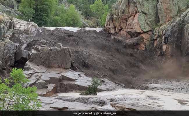 At Least 9 Killed By Flash Flooding In Arizona, 1 Missing