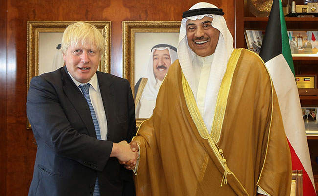 UK Foreign Minister Boris Johnson Urges Arab States To End Qatar Boycott