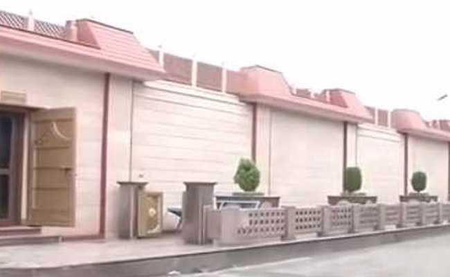 अब सांसदों और बाबुओं को तय समयसीमा में खाली करना होगा सरकारी बंगला