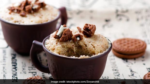 How to Make Sinful Mug Cakes and Desserts in 2 Minutes