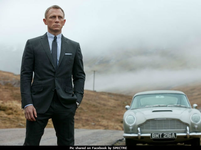 Craig, Daniel Craig, Will Play James Bond Again. Woo Hoo